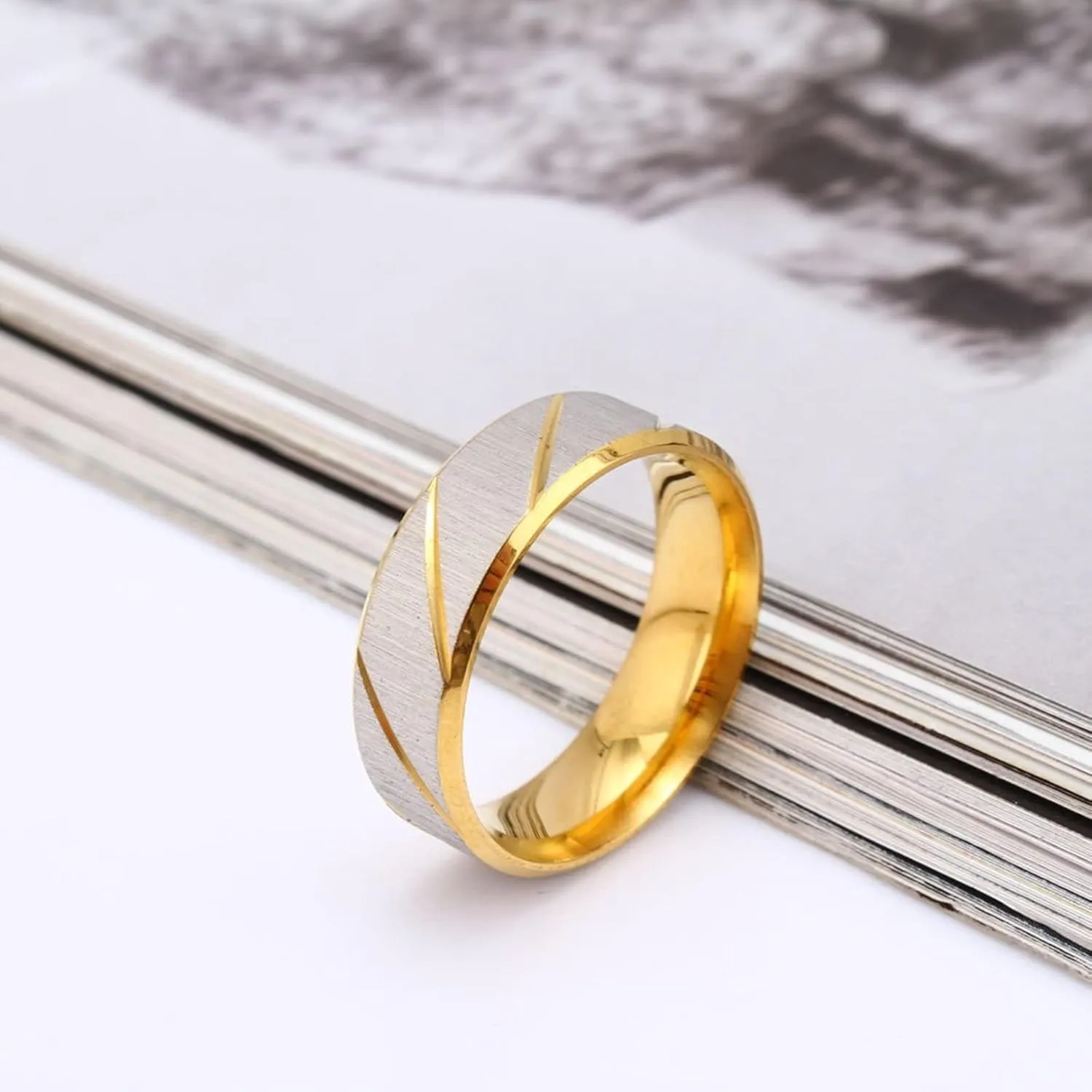 Antique Engagement Ring, Ring for Men Wedding Titanium Steel Gold Brushed Scratched Shape Engagement Gift Ring Size 6