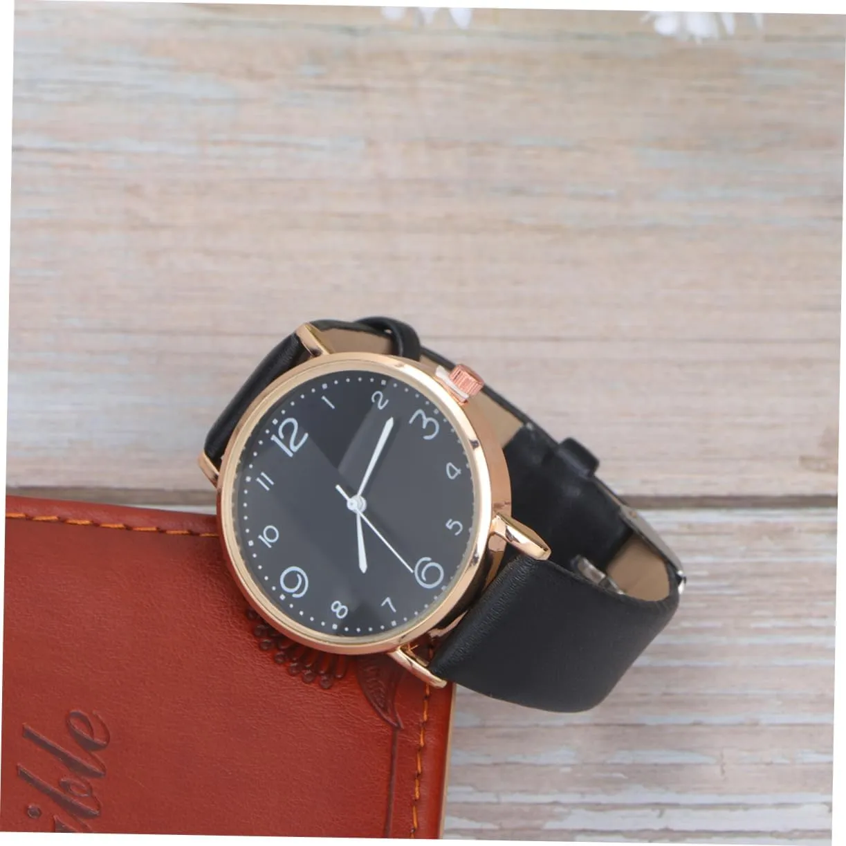 Beaupretty Casual Women Quartz Watch with Stylish PU Leather Strap Elegant Wrist Watch for for Work Parties and