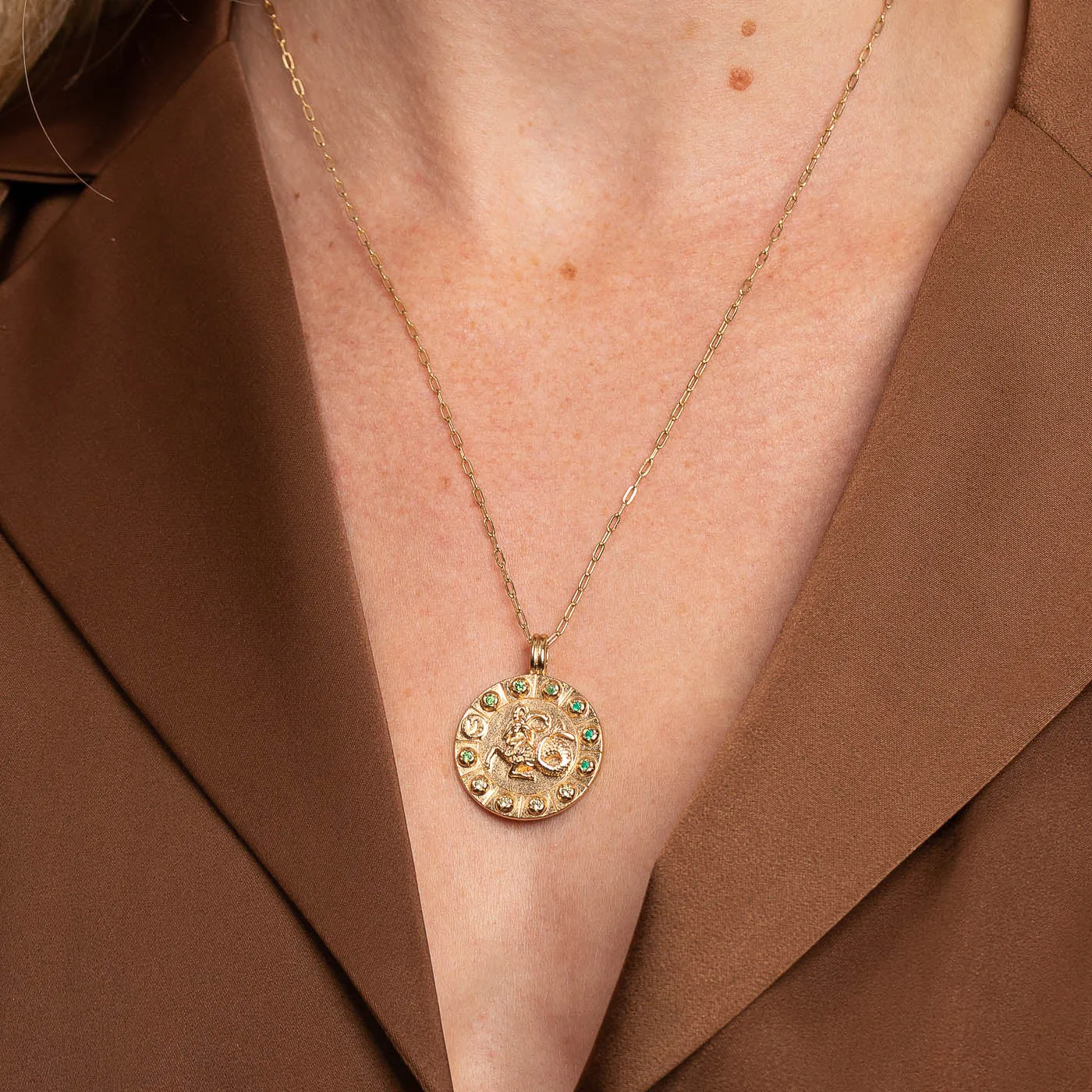 Capricorn Bold Zodiac Pendant Necklace in Gold