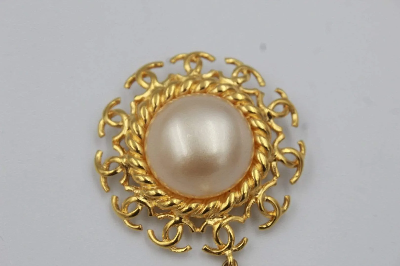Chanel Vintage gold and Pearl Brooch