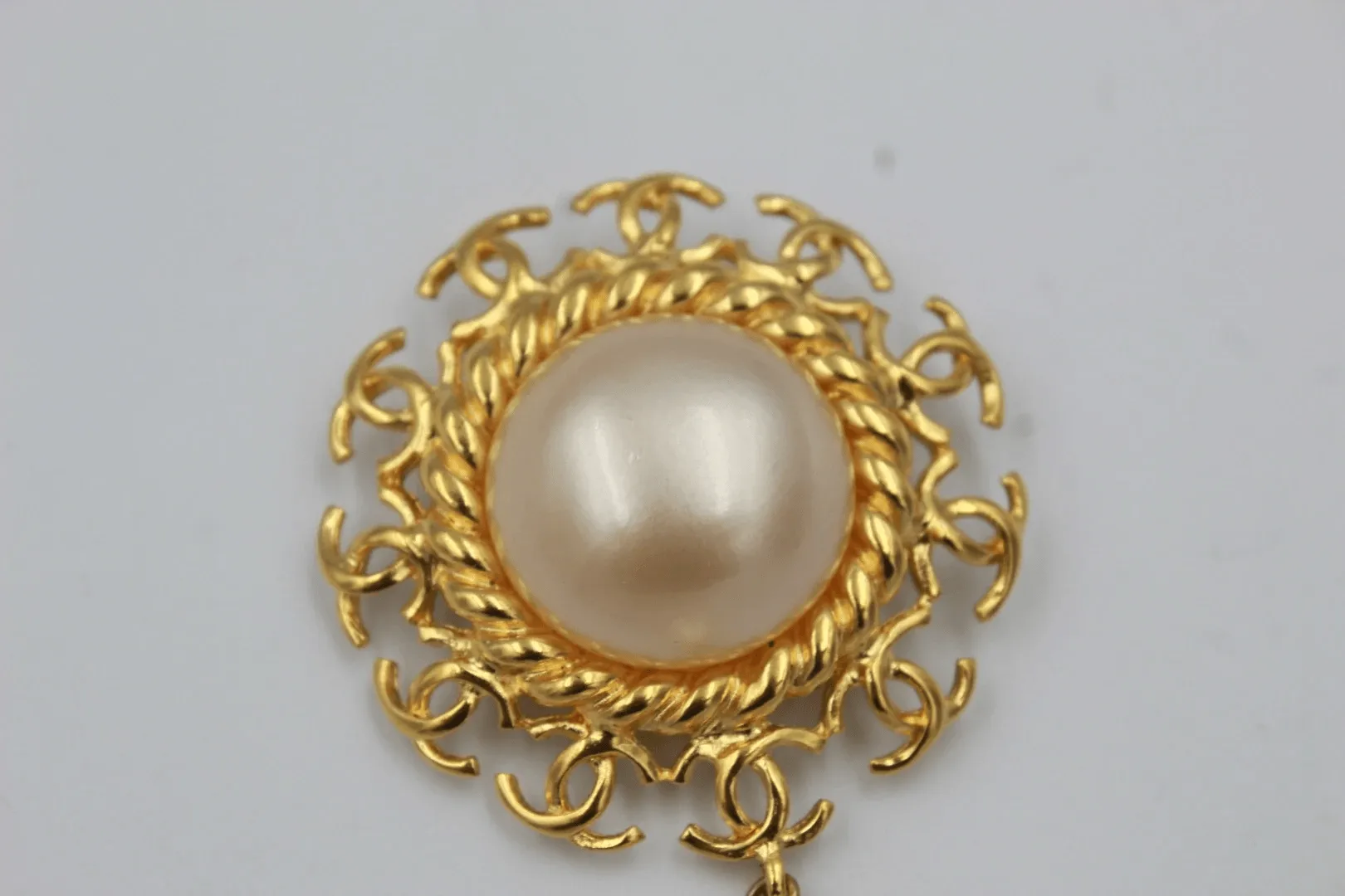 Chanel Vintage gold and Pearl Brooch