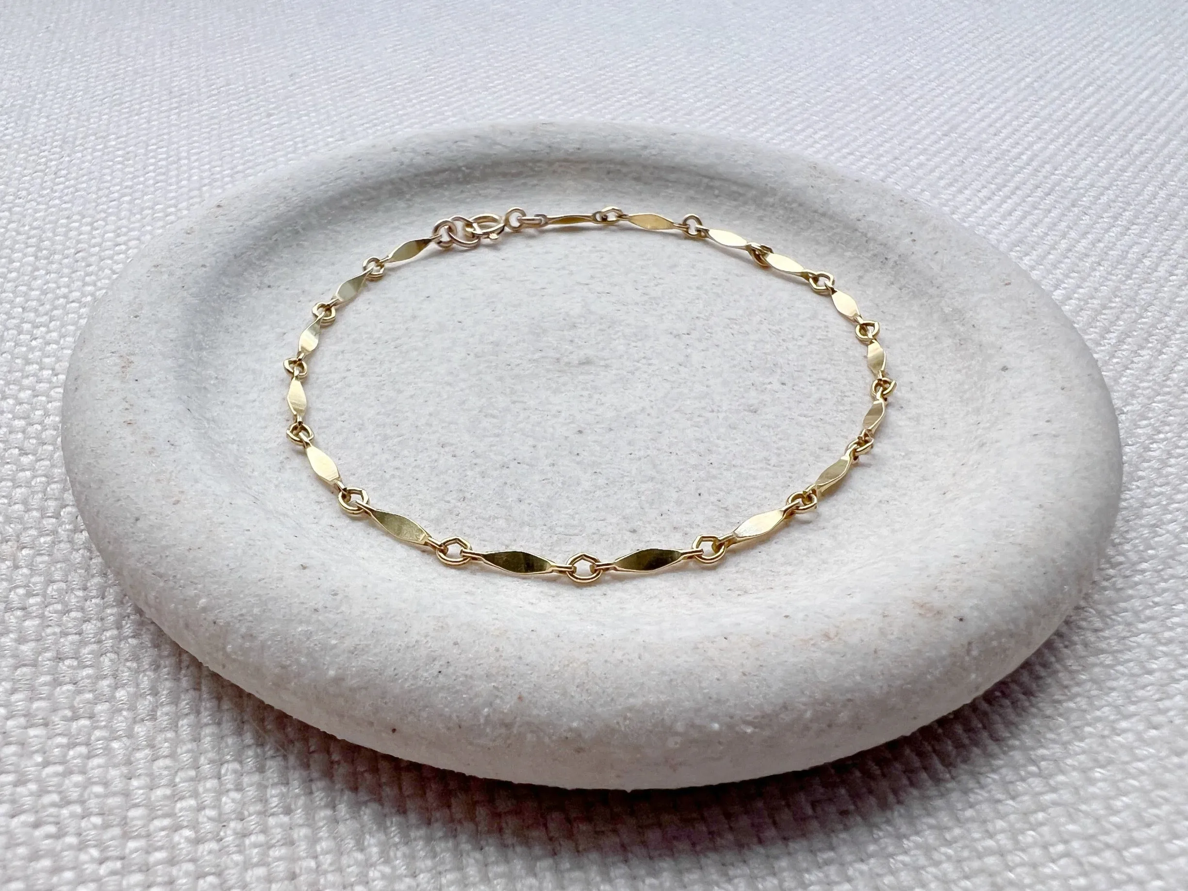 Dapped Chain Bracelet