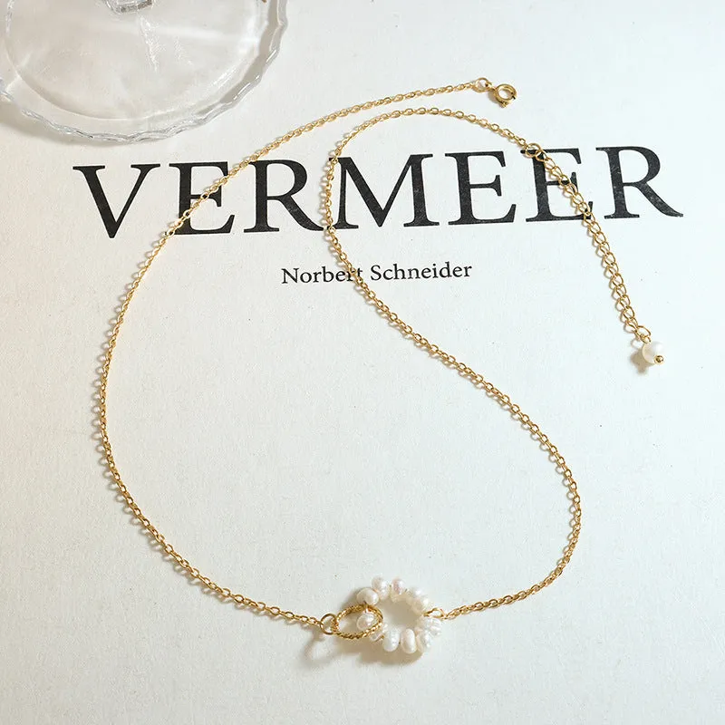 Elegant Circular Freshwater Pearl Necklace with Gold Plated Collarbone Chain