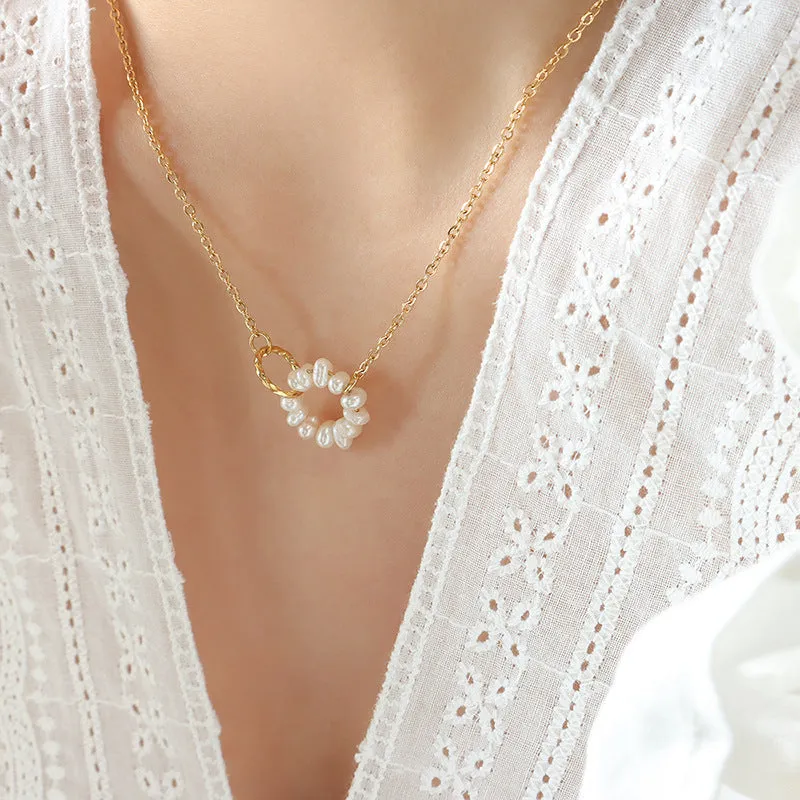 Elegant Circular Freshwater Pearl Necklace with Gold Plated Collarbone Chain