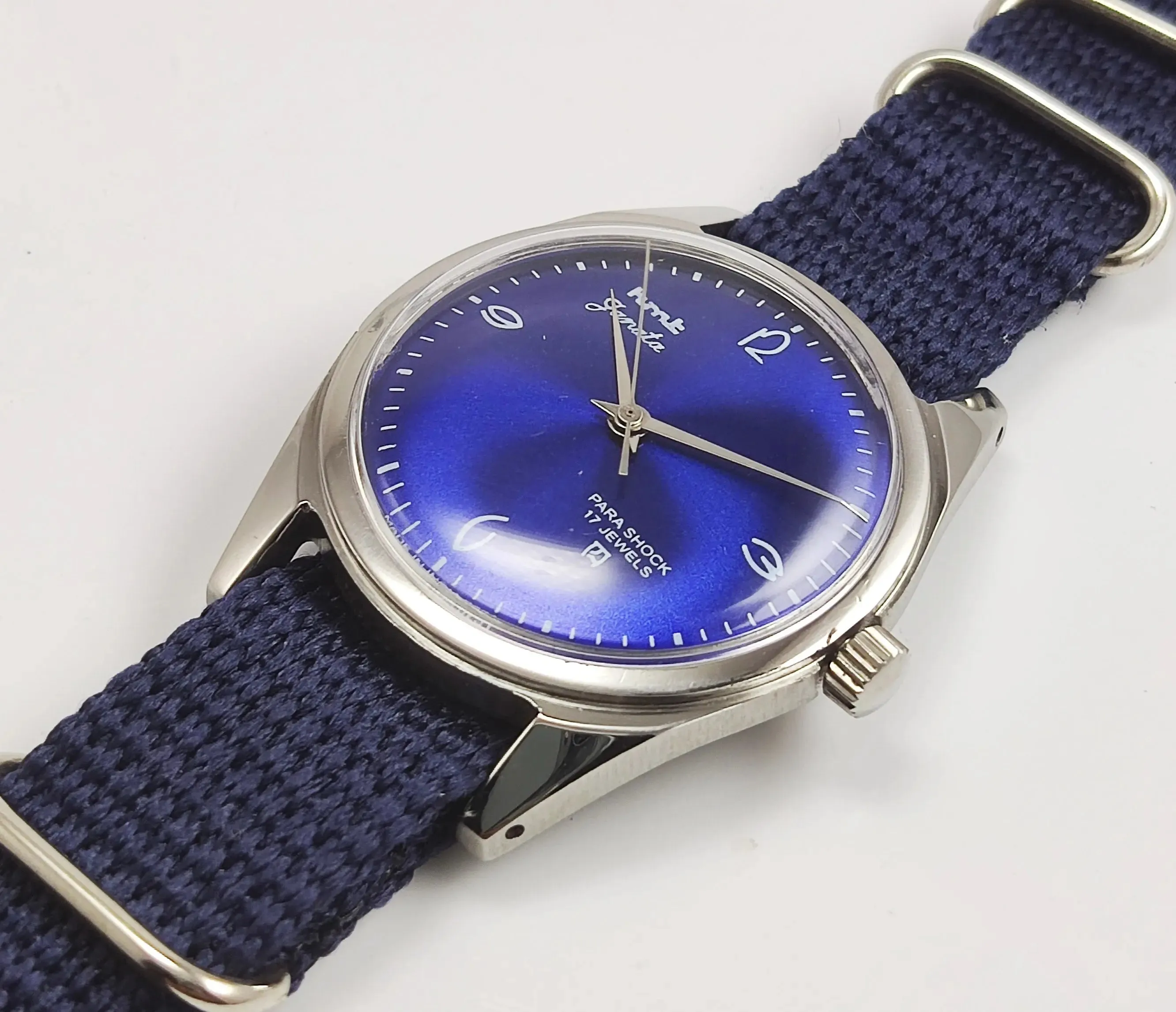 HMT Janata Para Shock 17 Jewels Blue Dial Mechanical Hand winding Men's Wrist Watch