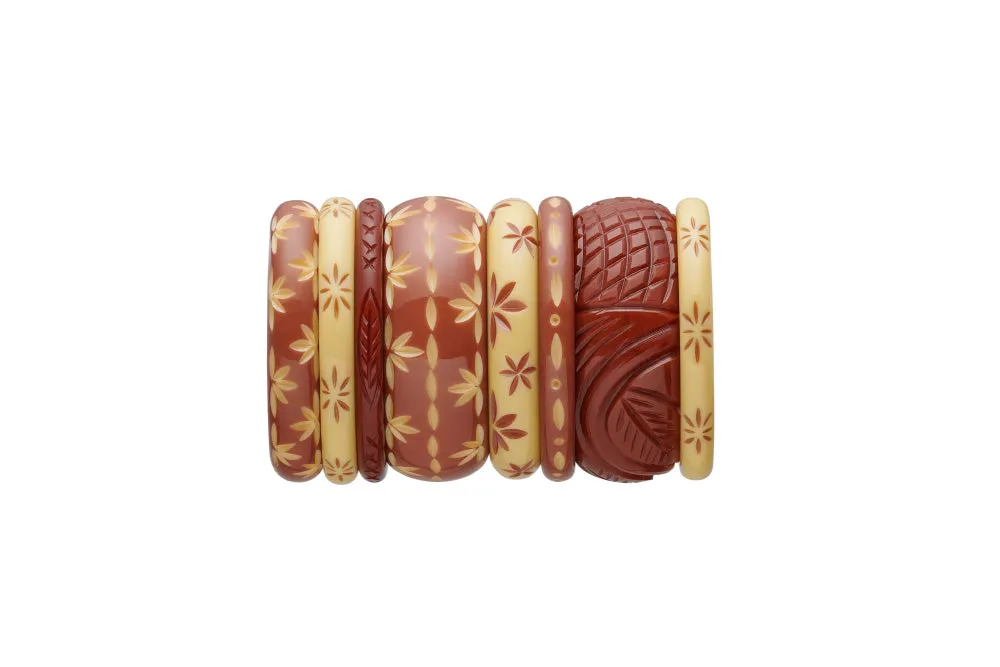 Narrow Café Carved Maiden Bangle