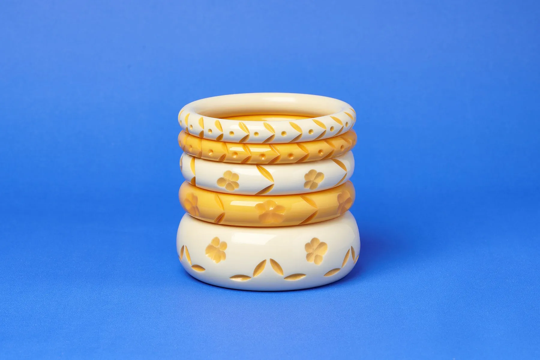 Narrow Primrose Cream Duchess Bangle