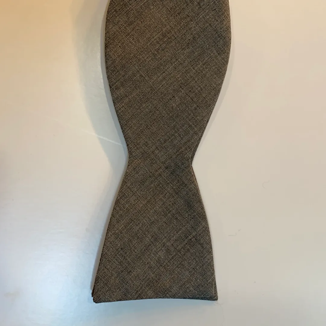 QUINN || SELF-TIE BOW TIE