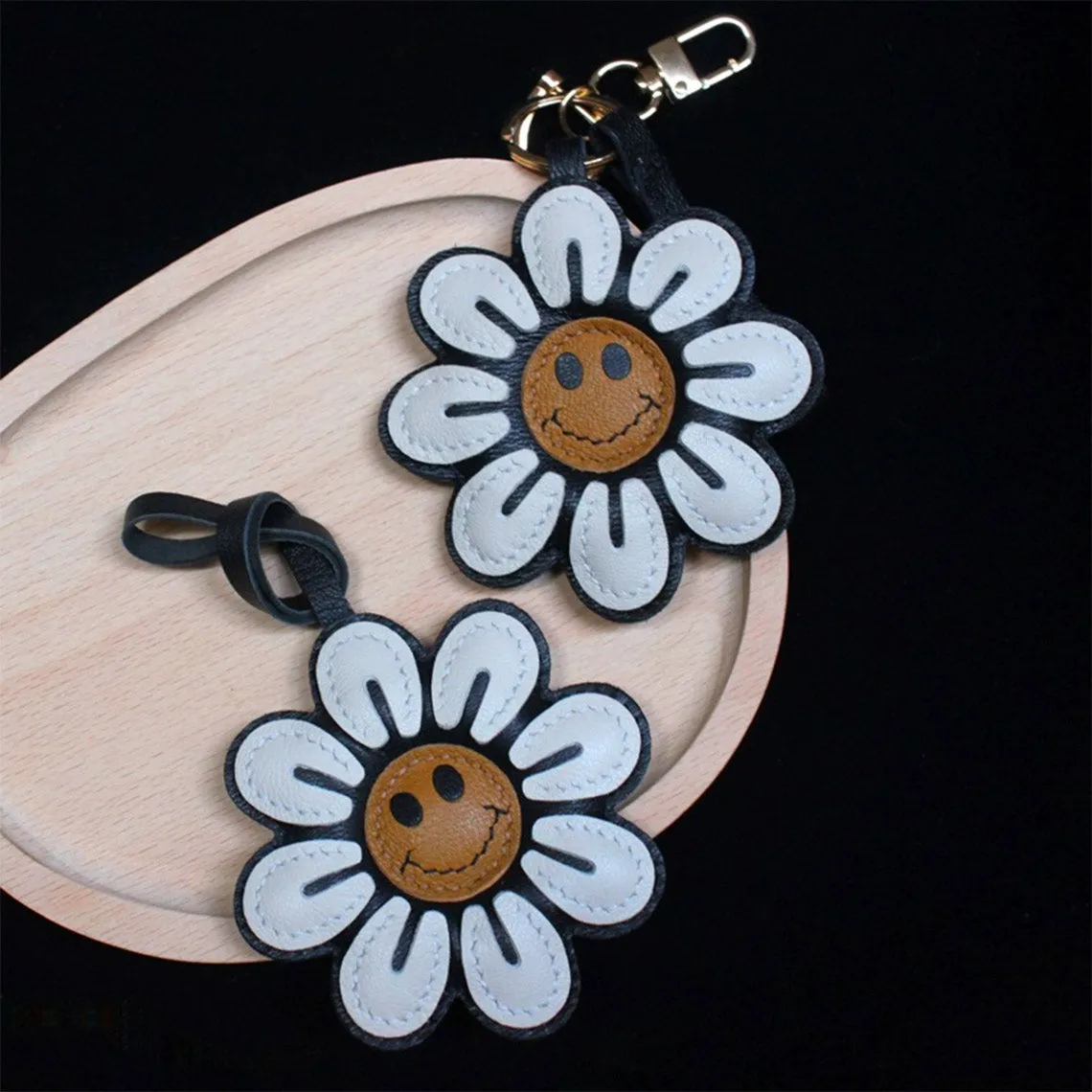 Sheep Leather Smile Flower Keychain DIY Kits