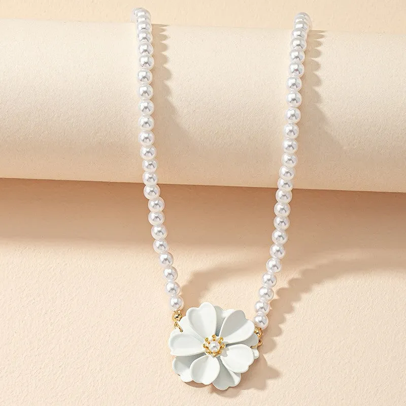 Summer Blossom Pearl Necklace - Elegant Collarbone Chain