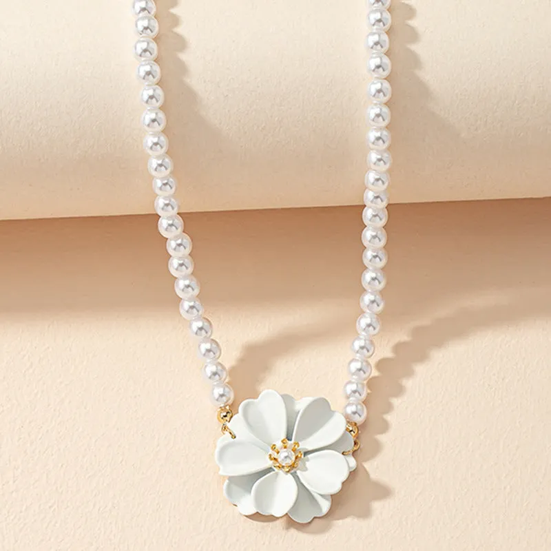 Summer Blossom Pearl Necklace - Elegant Collarbone Chain