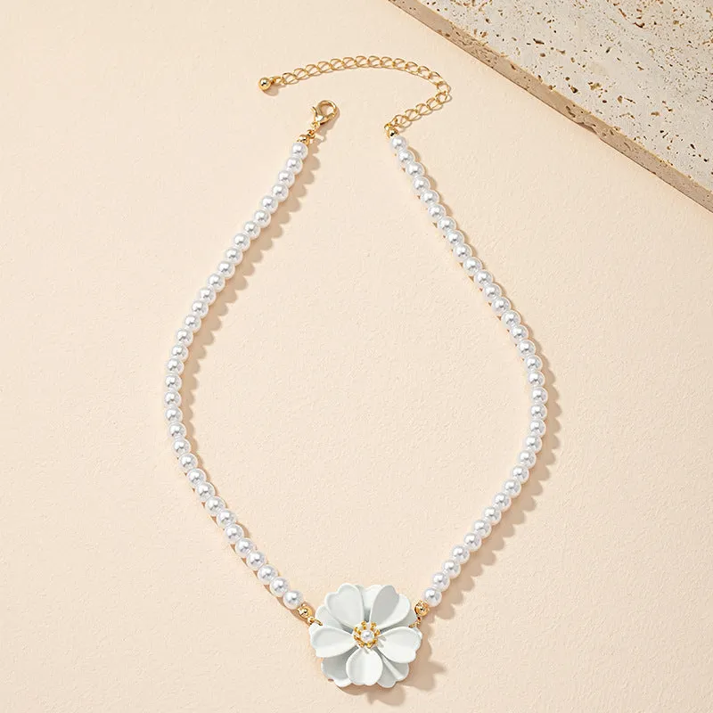Summer Blossom Pearl Necklace - Elegant Collarbone Chain