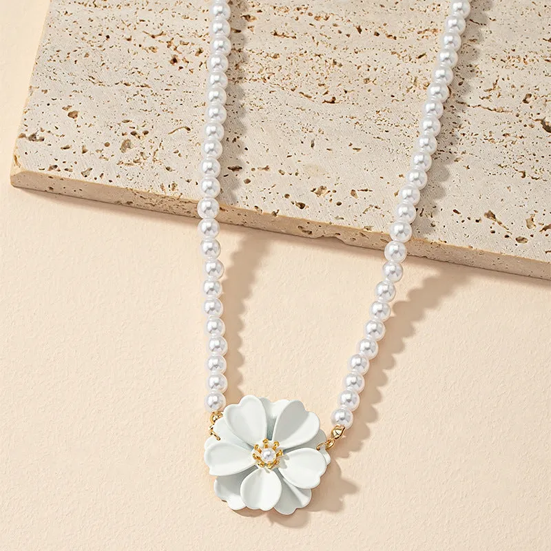 Summer Blossom Pearl Necklace - Elegant Collarbone Chain